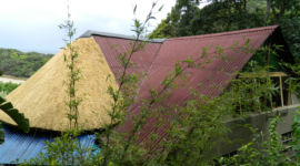 Onduline, thatch combined roof