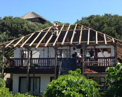Rebuilding the roof structure to hold onduvilla